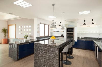 Luxury Villa Photo #23