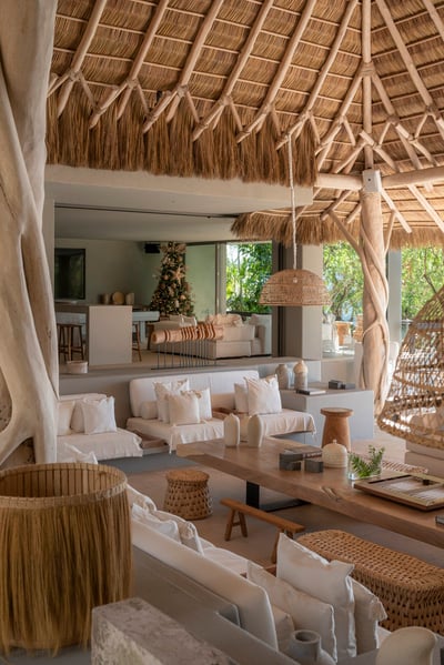 Luxury Villa Photo #23