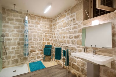 Luxury Villa Photo #30