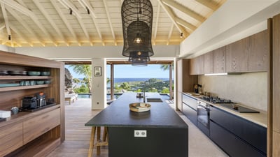 Luxury Villa Photo #37