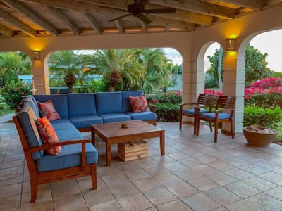 Luxury Villa Photo #16