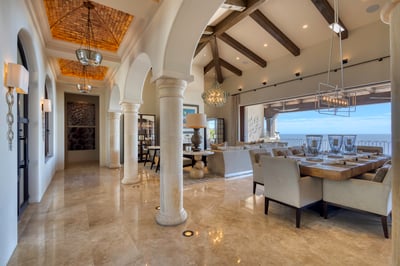 Luxury Villa Photo #33