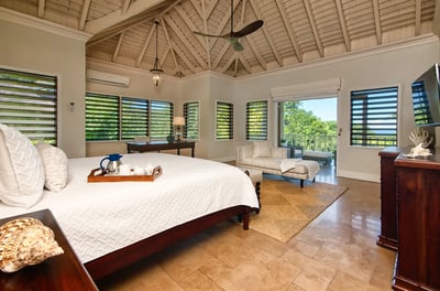 Luxury Villa Photo #12