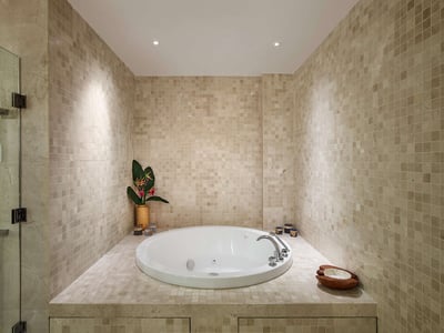 Luxury Villa Photo #8
