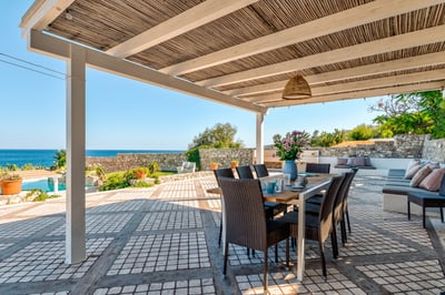 Luxury Villa Photo #32