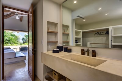Luxury Villa Photo #22