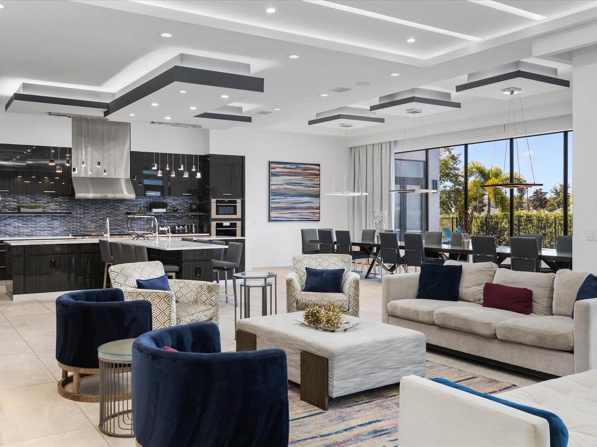 Unforgettable Utopia