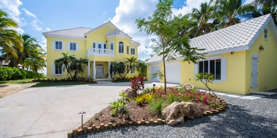 Luxury Villa Photo #11