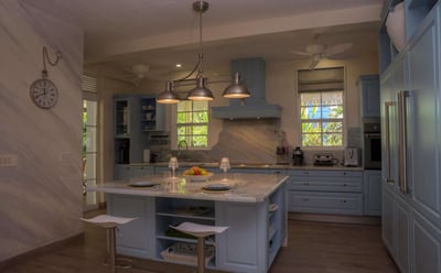Luxury Villa Photo #12