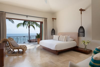 Luxury Villa Photo #45