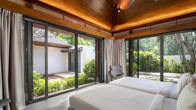 Luxury Villa Photo #21