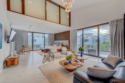 Luxury Villa Photo #39