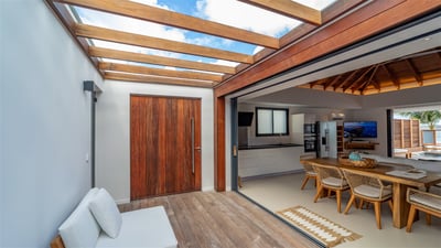 Kitchen & Dining Area