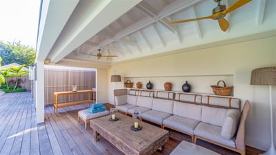 Luxury Villa Photo #18