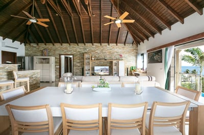 Luxury Villa Photo #13