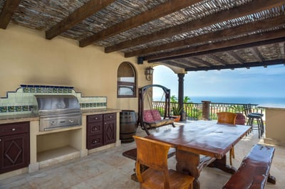 Luxury Villa Photo #20