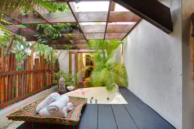 Luxury Villa Photo #48