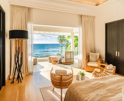 Luxury Villa Photo #26
