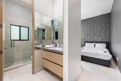 Luxury Villa Photo #42