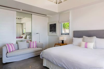 Luxury Villa Photo #39