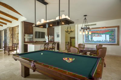 Luxury Villa Photo #23