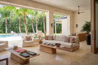 Luxury Villa Photo #9