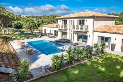 Luxury Villa Photo #3