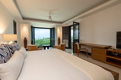 Luxury Villa Photo #18