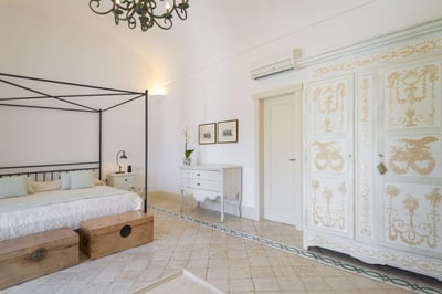Luxury Villa Photo #89