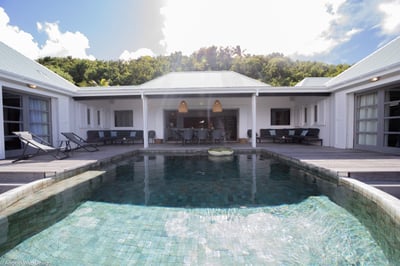 Luxury Villa Photo #2