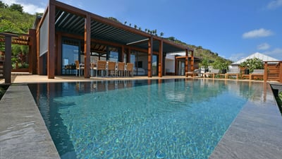 Luxury Villa Photo #4