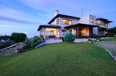 Luxury Villa Photo #3