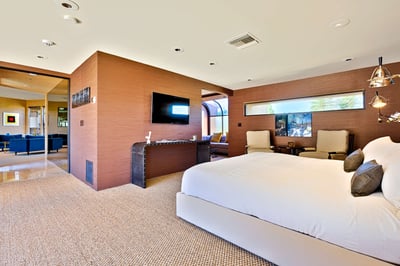 Luxury Villa Photo #37