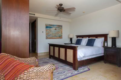 Luxury Villa Photo #27