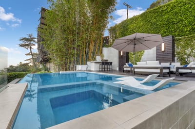Luxury Villa Photo #5