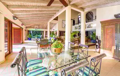 Luxury Villa Photo #13