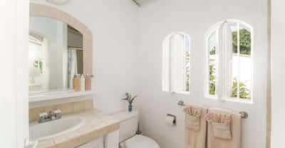 Luxury Villa Photo #14