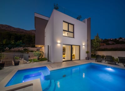 Luxury Villa Photo #14