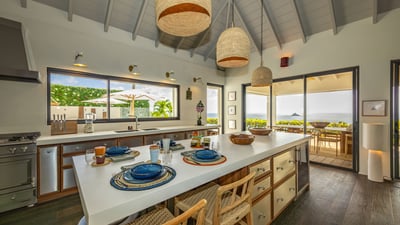 Kitchen & Dining Area
