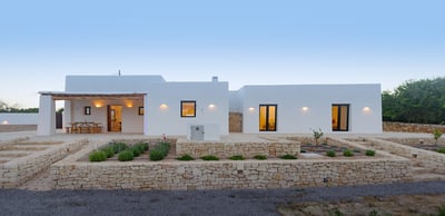 Luxury Villa Photo #2