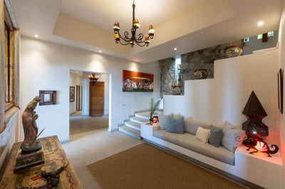 Luxury Villa Photo #49