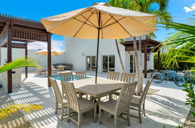 Luxury Villa Photo #2