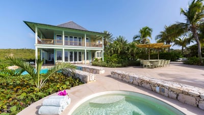 Luxury Villa Photo #15