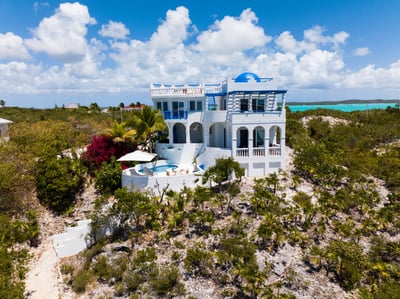 Luxury Villa Photo #2