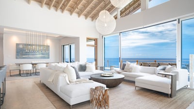 Luxury Villa Photo #8