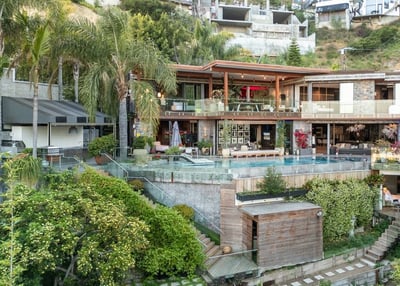 Luxury Villa Photo #7