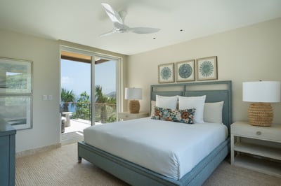 Luxury Villa Photo #31