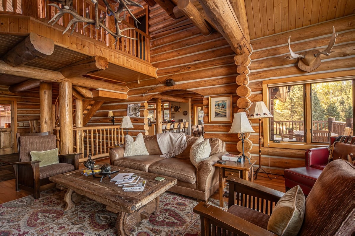 Huckleberry Hideaway