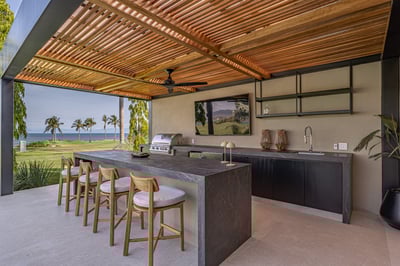 Luxury Villa Photo #6