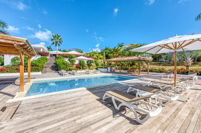 Luxury Villa Photo #2